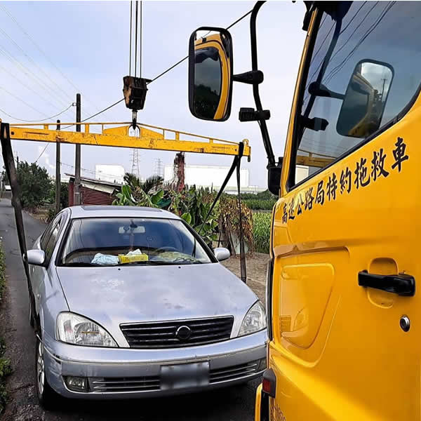 高雄燕巢區汽車道路救援