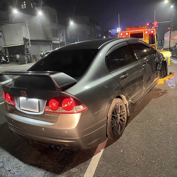 高雄燕巢區汽車道路救援